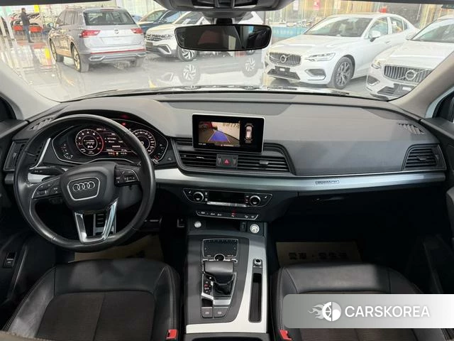 Audi Q5L id 3882642 из Китая 13