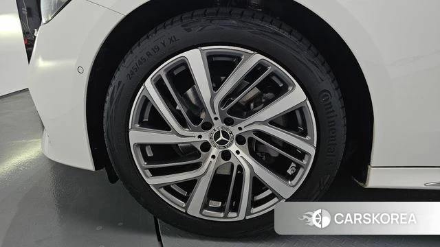 Mercedes-Benz E-Class W214 id 4266413 из Кореи 13