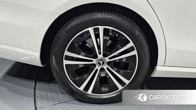 Mercedes-Benz E-Class W213 id 4490069 из Кореи 13