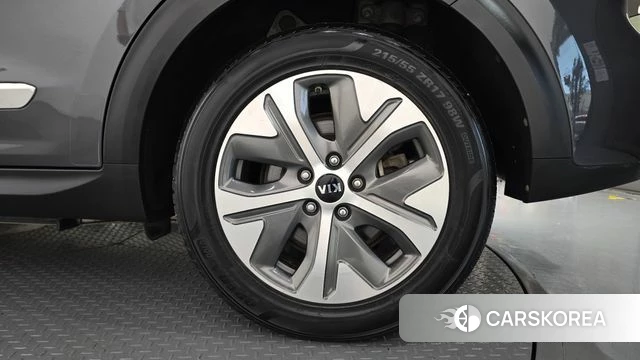 Kia Niro EV id 4900407 из Кореи 13