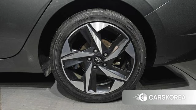 Hyundai Avante Hybrid (CN7) id 4389713 из Кореи 13