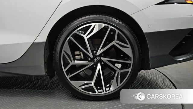 Hyundai Ionic 6 id 4870923 из Кореи 13