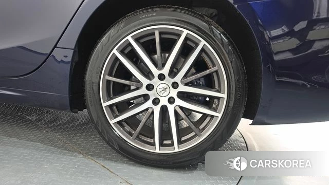 Maserati Ghibli id 4775172 из Кореи 13