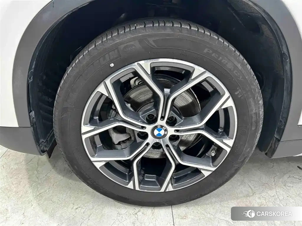 BMW X1 id 4576338 из Китая 13