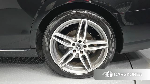 Mercedes-Benz E-Class W213 id 4755081 из Кореи 13