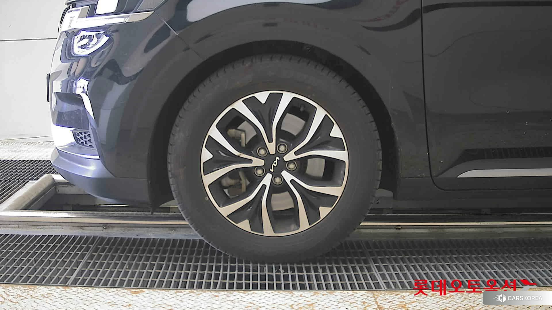 Kia Carnival id 4296861 из Кореи 13