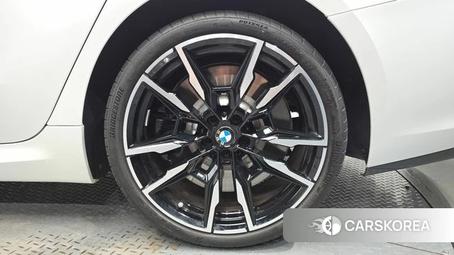 BMW 8 Series (G15) id 4523200 из Кореи 13
