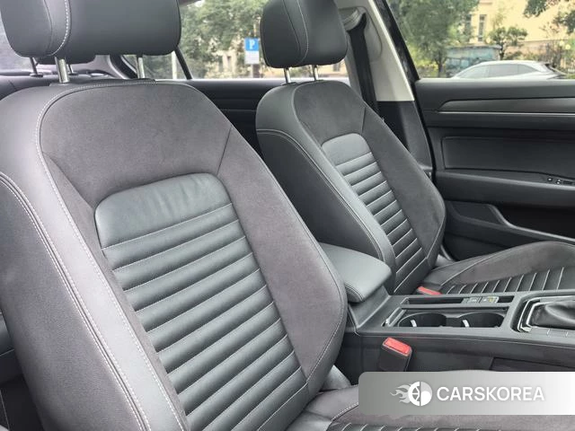 Volkswagen Magotan id 4275615 из Китая 13