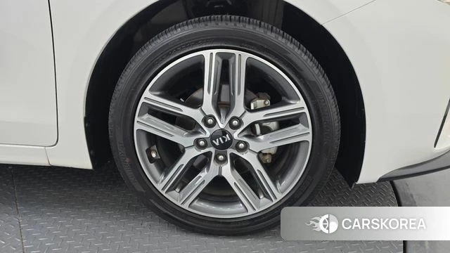 Kia Come New K3 id 4849437 из Кореи 13