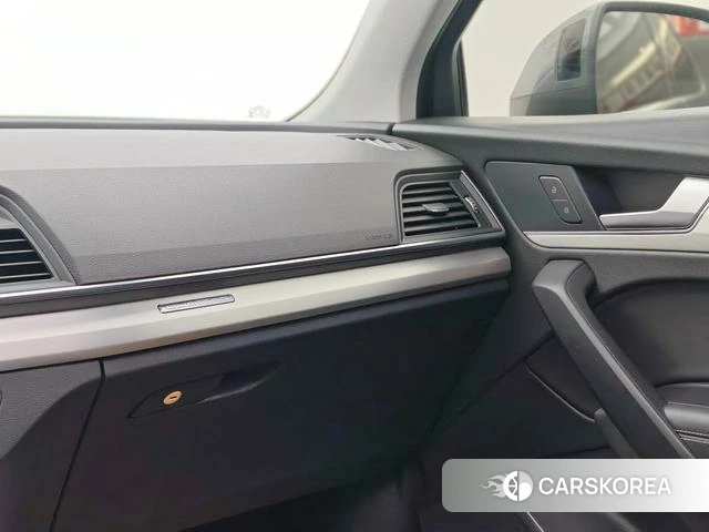 Audi Q5L id 4291255 из Китая 13