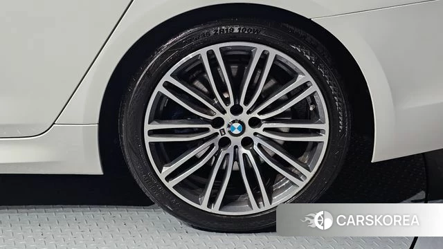 BMW 5 Series (G30) id 4776045 из Кореи 13