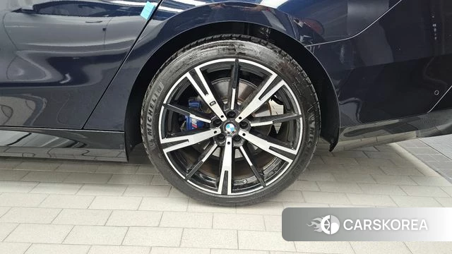 BMW 5 Series (G60) id 4665498 из Кореи 13