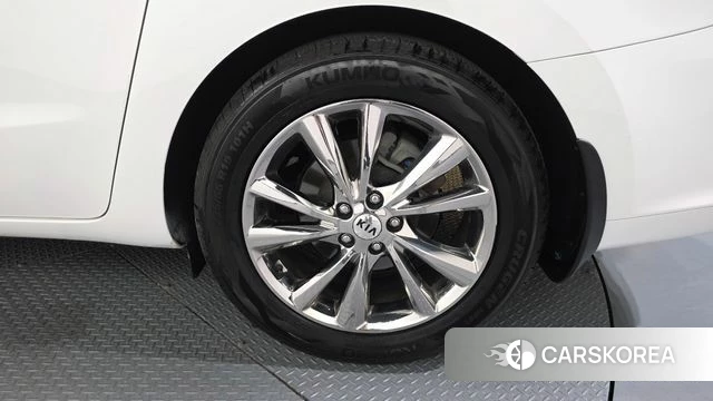 Kia The New Carnival id 4377779 из Кореи 13