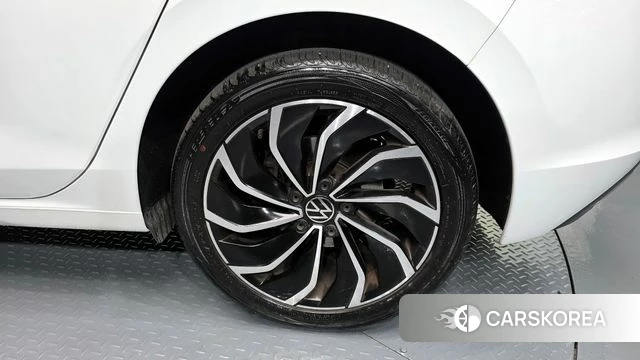 Volkswagen Golf 8th Generation id 4243258 из Кореи 13