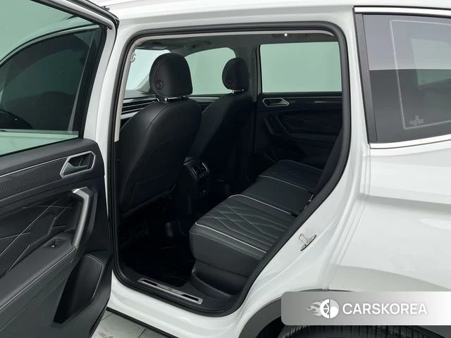 Volkswagen Tiguan L id 4272668 из Китая 13