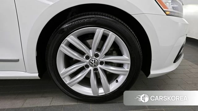 Volkswagen The New Passat id 4345595 из Кореи 13