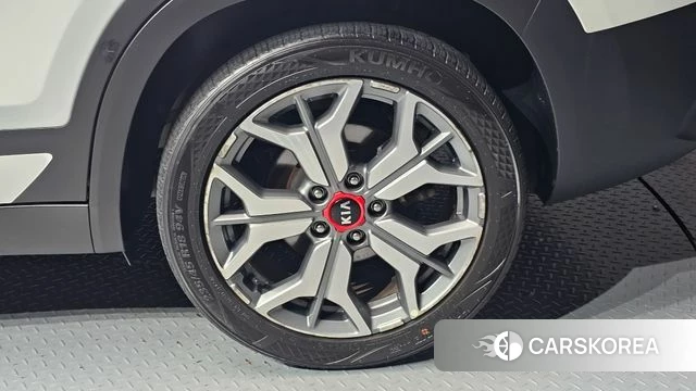 Kia Seltos id 4741695 из Кореи 13