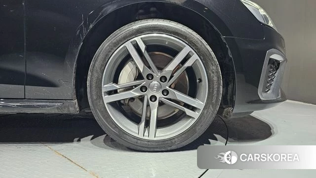 Audi A4 (B9) id 4370324 из Кореи 13