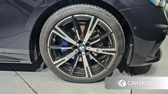 BMW 5 Series (G60) id 4480628 из Кореи 13