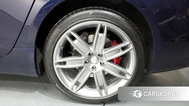 Maserati Quattroporte id 4224770 из Кореи 13