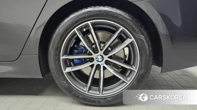 BMW 5 Series (G30) id 4540754 из Кореи 13