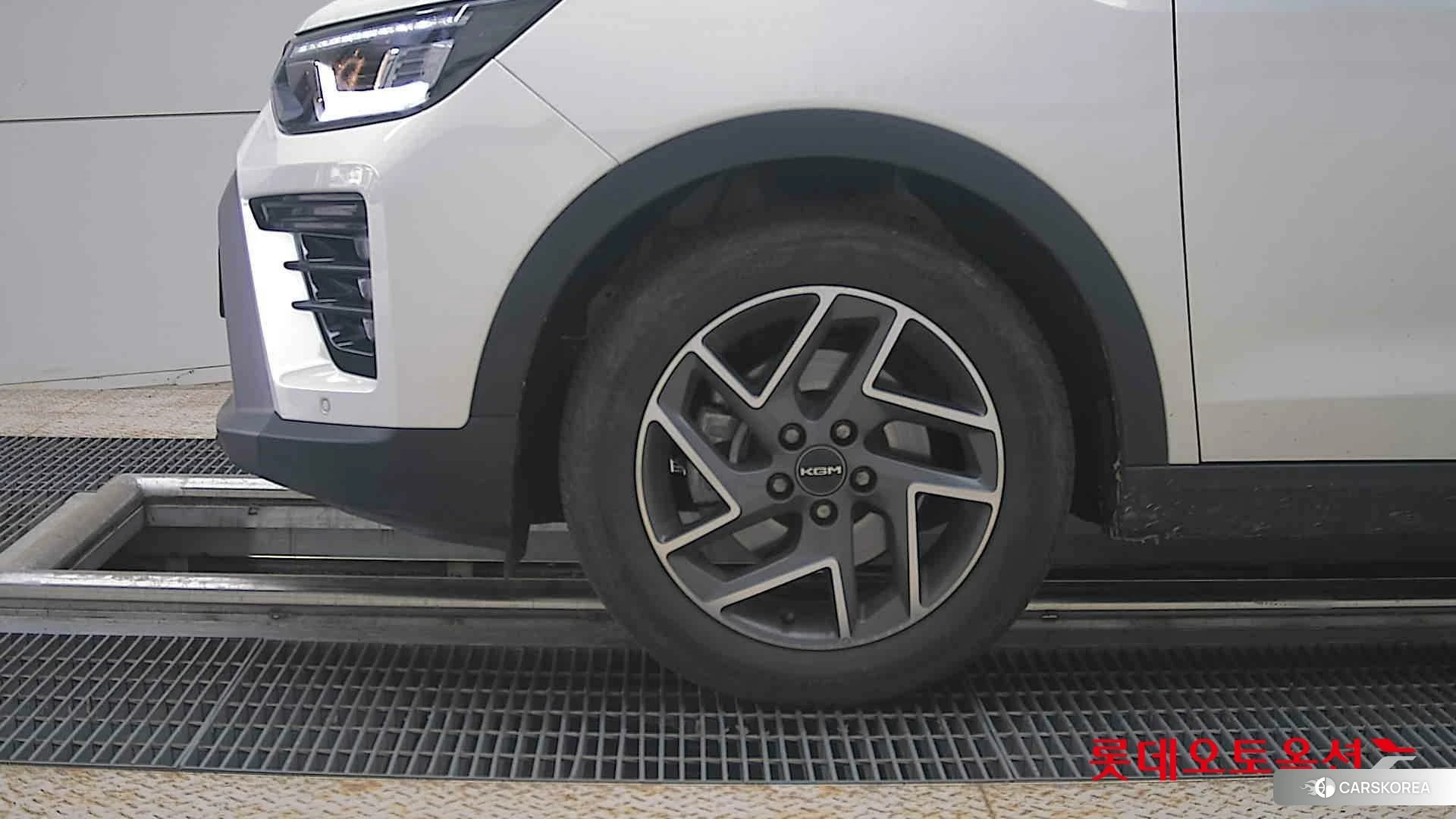 SsangYong Tivoli id 4352441 из Кореи 13