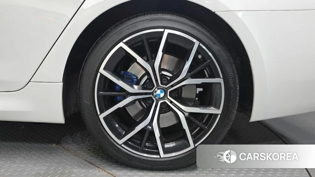 BMW 5 Series (G30) id 4692016 из Кореи 13