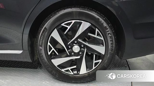 Hyundai The New Grandeur IG Hybrid id 4446280 из Кореи 13