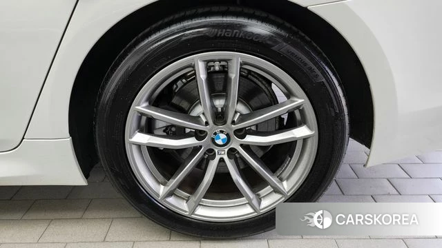 BMW 5 Series (G30) id 4416599 из Кореи 13