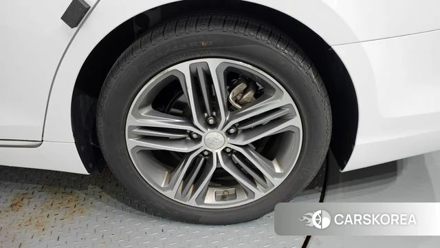 Hyundai Grandeur IG id 4197141 из Кореи 13