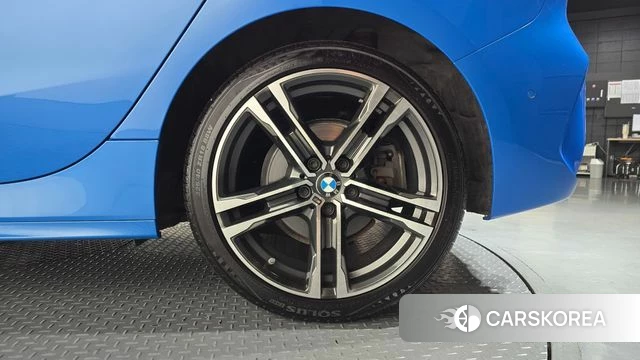 BMW 1 Series (F40) id 4906193 из Кореи 13