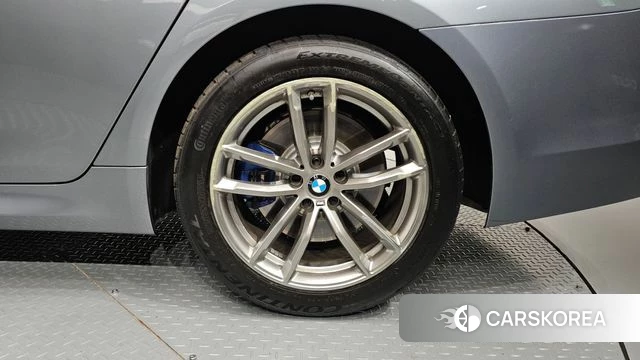 BMW 5 Series (G30) id 4781206 из Кореи 13
