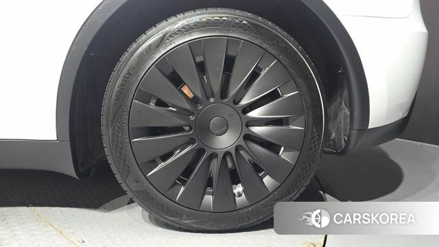 Tesla Model Y id 4871285 из Кореи 13