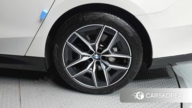 BMW 5 Series (G60) id 4675211 из Кореи 13