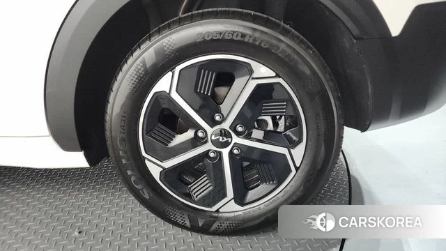 Kia Di Ol Nu Niro id 4646305 из Кореи 13