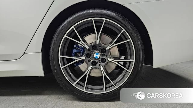 BMW 5 Series (G30) id 4871393 из Кореи 13