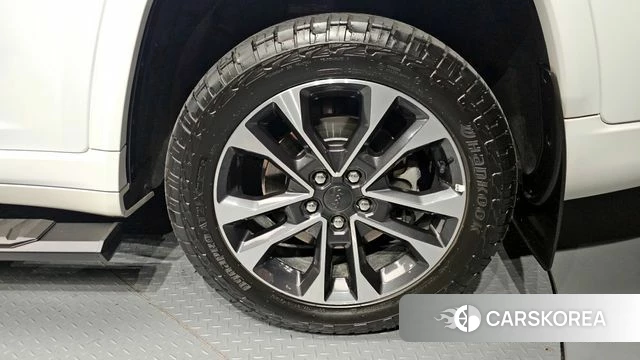 Jeep Grand Cherokee (WL) id 4376596 из Кореи 13