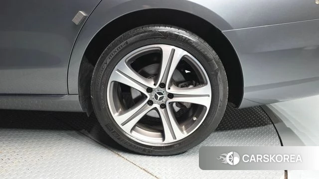 Mercedes-Benz E-Class W213 id 4563415 из Кореи 13