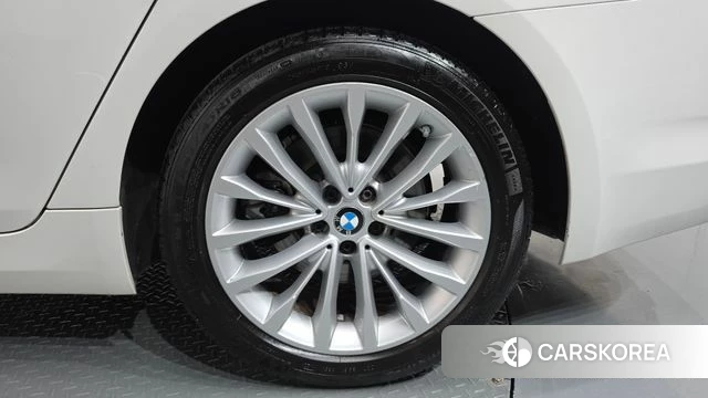 BMW 5 Series (G30) id 4658447 из Кореи 13