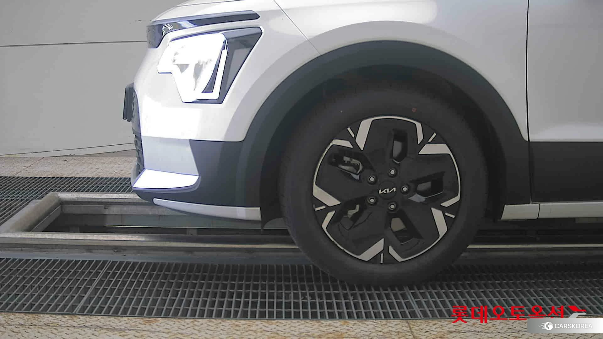 Kia Niro EV id 4902465 из Кореи 13