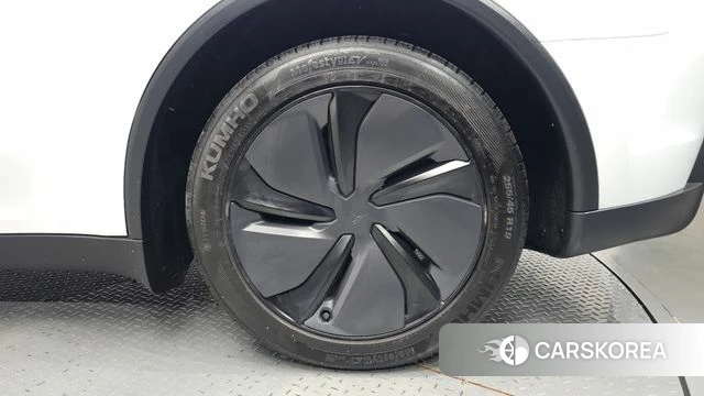 Tesla Model Y id 4686415 из Кореи 13