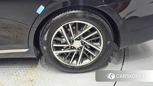 Hyundai The New Grandeur IG id 4428480 из Кореи 13
