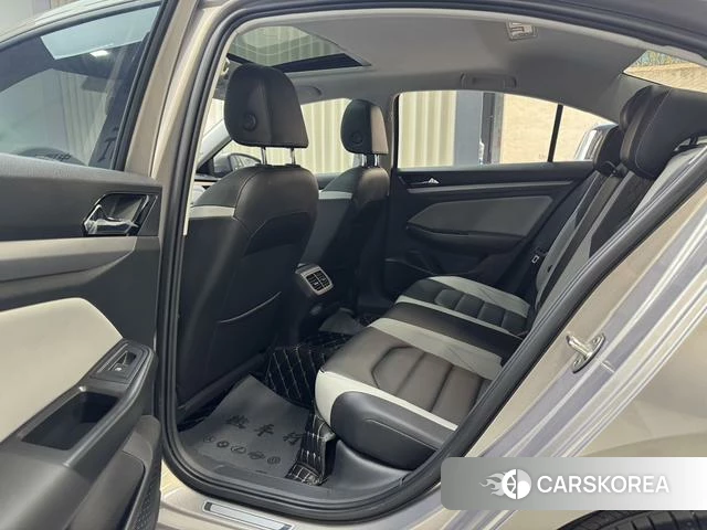 Volkswagen Bora id 4238964 из Китая 13