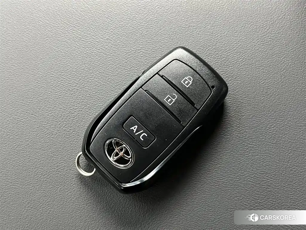 Toyota bZ4X id 4554133 из Китая 14