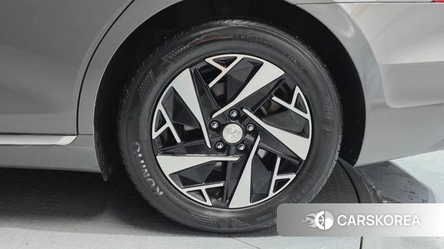 Hyundai The New Grandeur IG Hybrid id 4592115 из Кореи 13