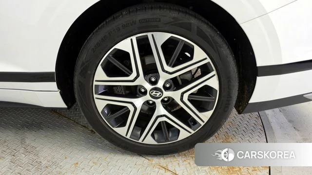 Hyundai Grandeur (GN7) id 4408655 из Кореи 13