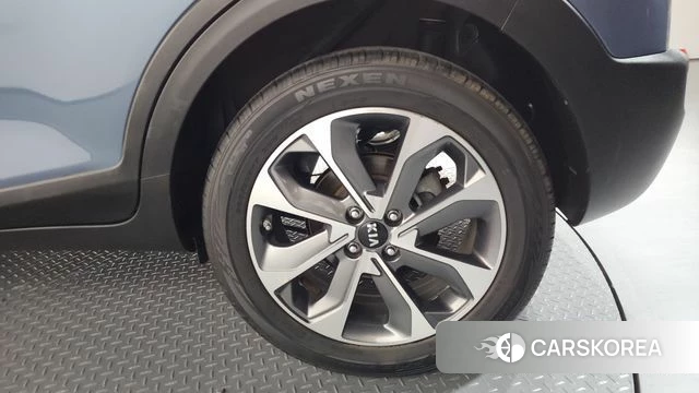 Kia Stonic id 4325612 из Кореи 13
