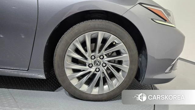 Lexus ES300h 7th generation id 4410703 из Кореи 13