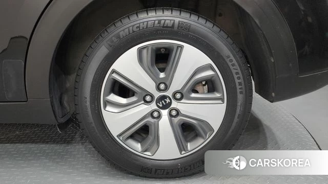 Kia Niro id 4295015 из Кореи 13