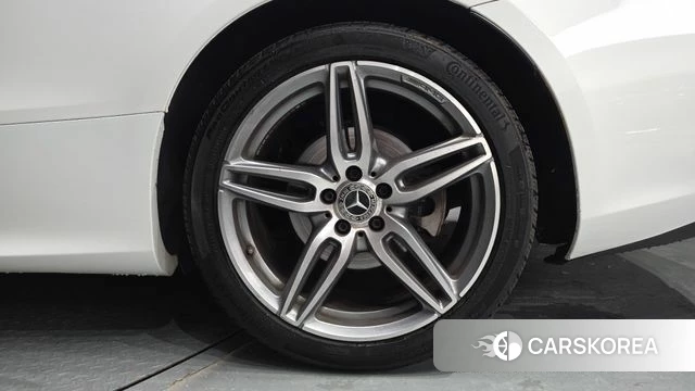 Mercedes-Benz E-Class W213 id 4755217 из Кореи 13